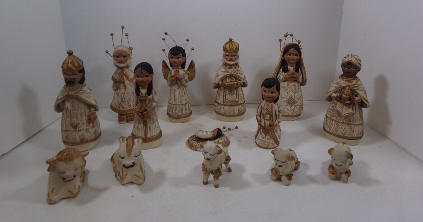 Ethnic Nativity Scene VINTAGE (14 PIECES) VERY UNIQUE Animals,Wisemen,Baby etc