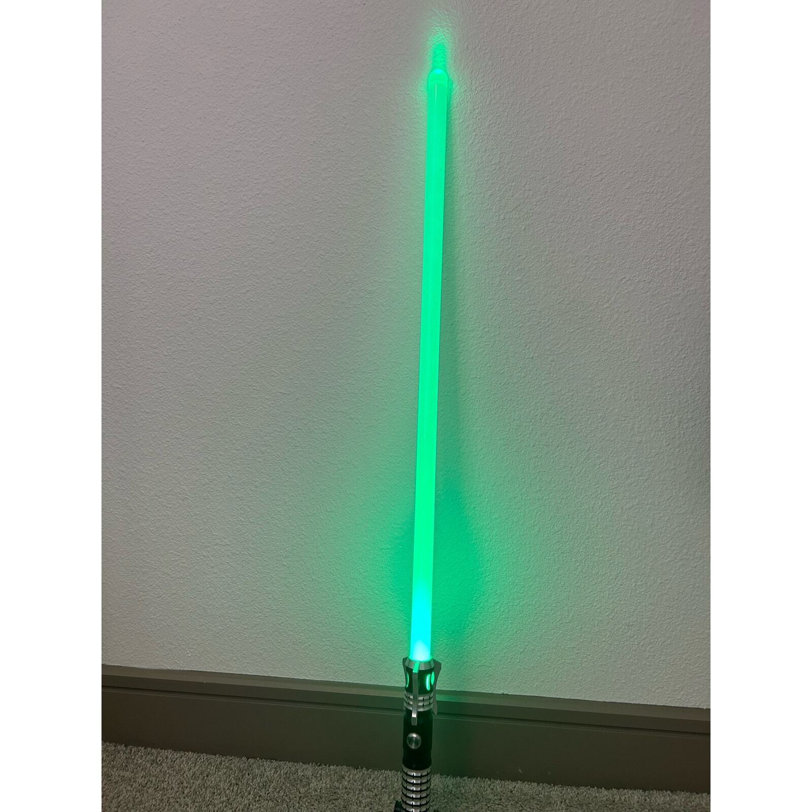 Lightsaber Green Star Wars Jedi Yoda Luke Skywalker Custom Hilt UltraSabers 