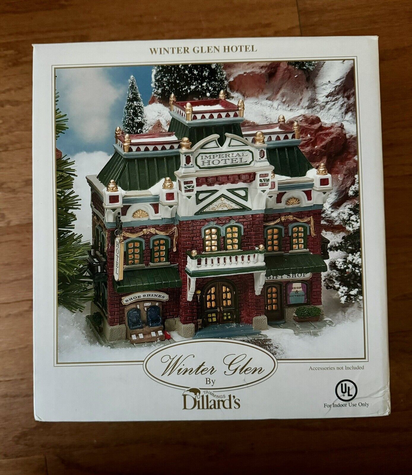 Lemax Winter Glen Hotel By Dillards 2001 Lights Up Complete In Box *Rare* #15556