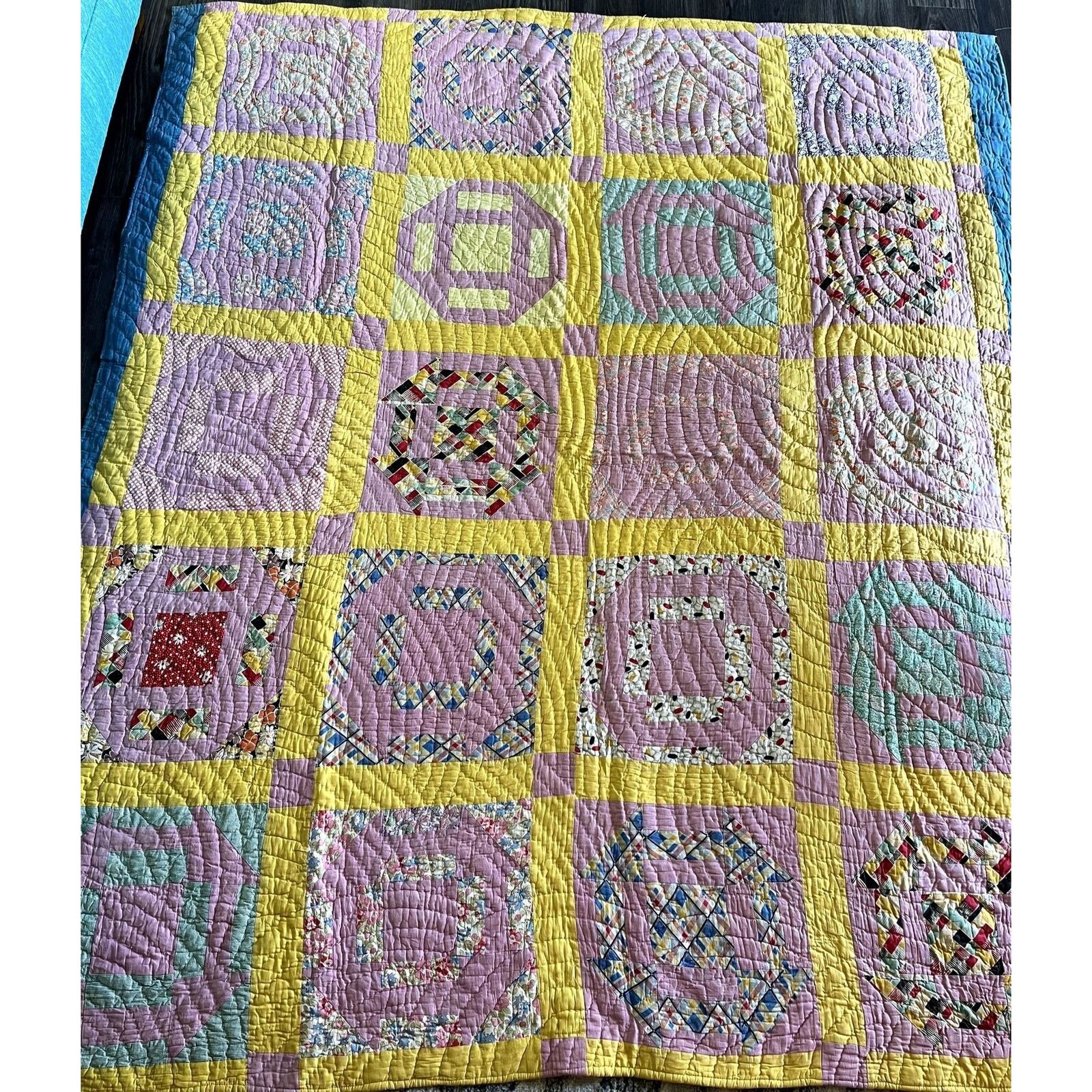 Antique Vintage 1930s Hand Quilted Homemade Quilt Beautiful 68 x 72