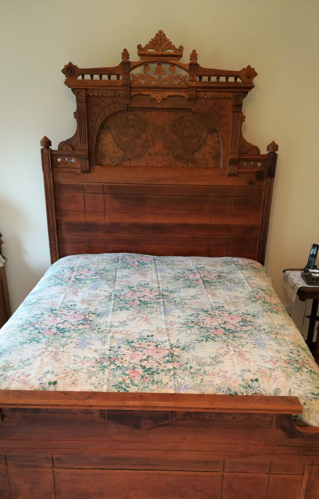 Vintage USA Springmaid Tranquility Floral & Lace Queen Size Fitted Sheet VGUC 