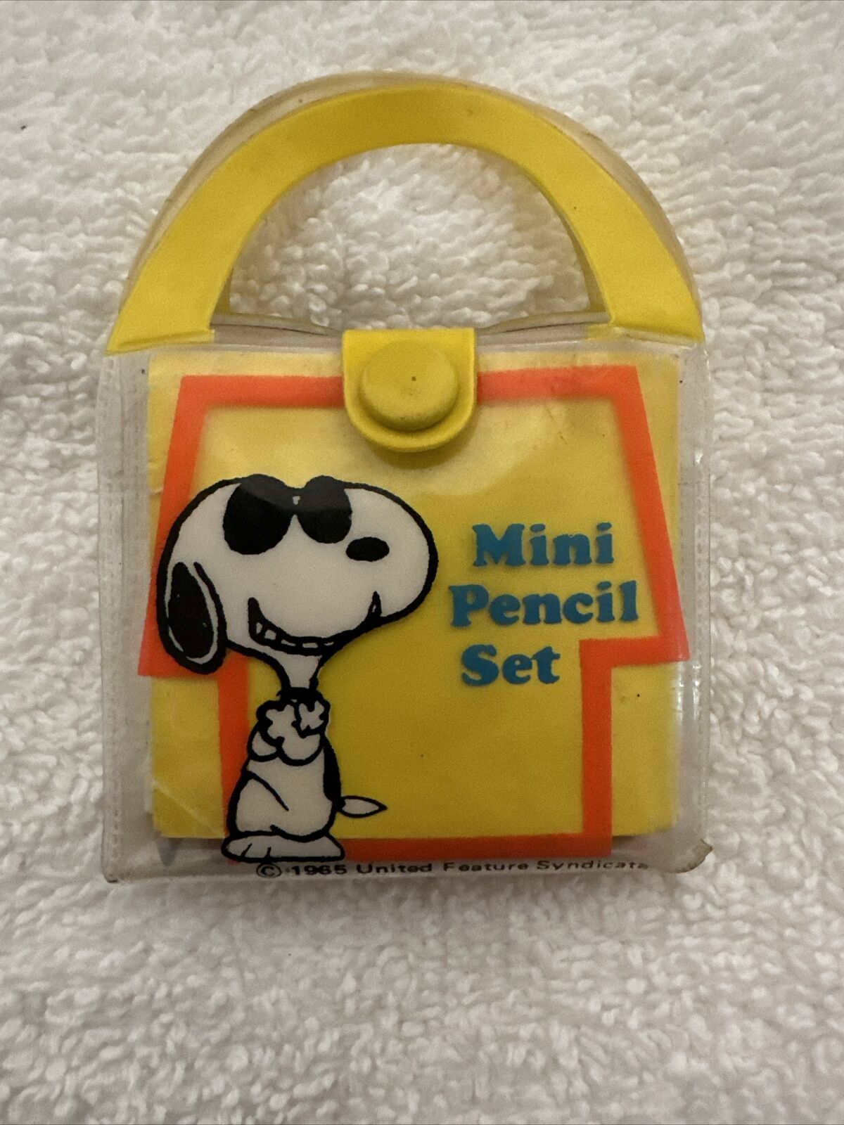 Peanuts 1965 Mini Colored Pencil Set w/Pad Case Made In Hong Kong  #47