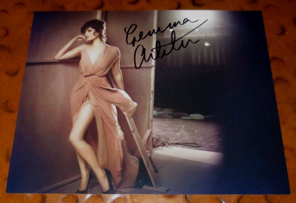 Gemma Arterton signed autographed photo Clash of the Titans 007Quantum of Solace