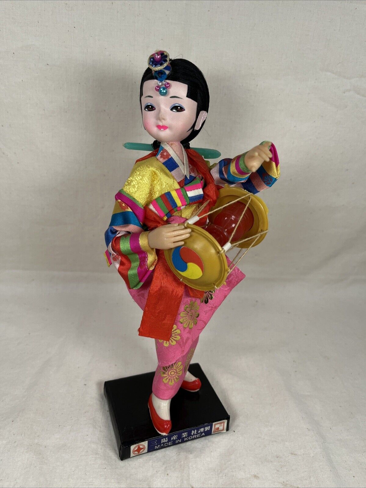 Vintage Big Eyes 9” Doll Vibrant Traditional  Costume Made in Korea EUC