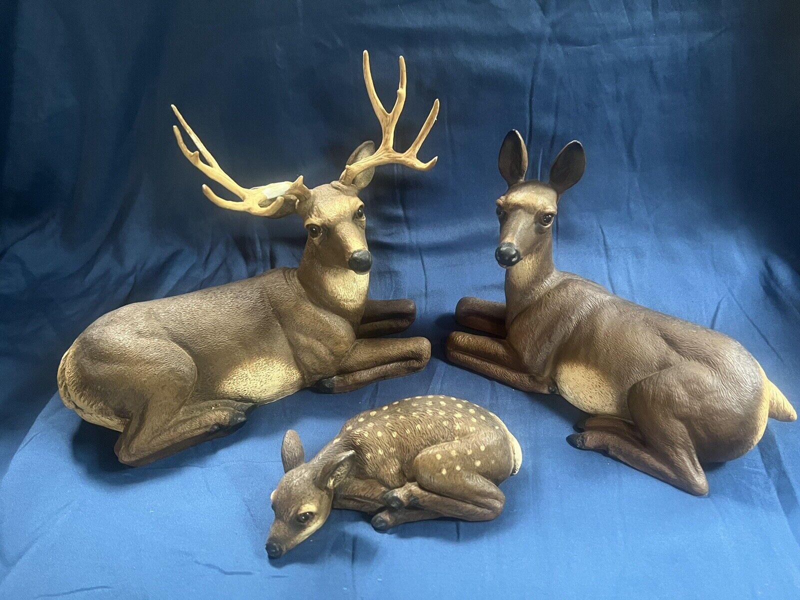 Vintage Set Deer Buck Fawn Doe Laying Down Figurine Made In USA