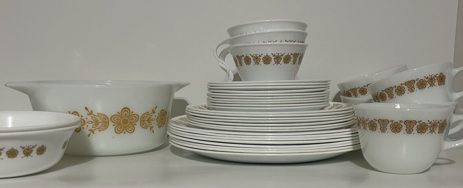 Vintage Corelle Pyrex Golden Butterfly Set of 36 Pieces Dinnerware White 