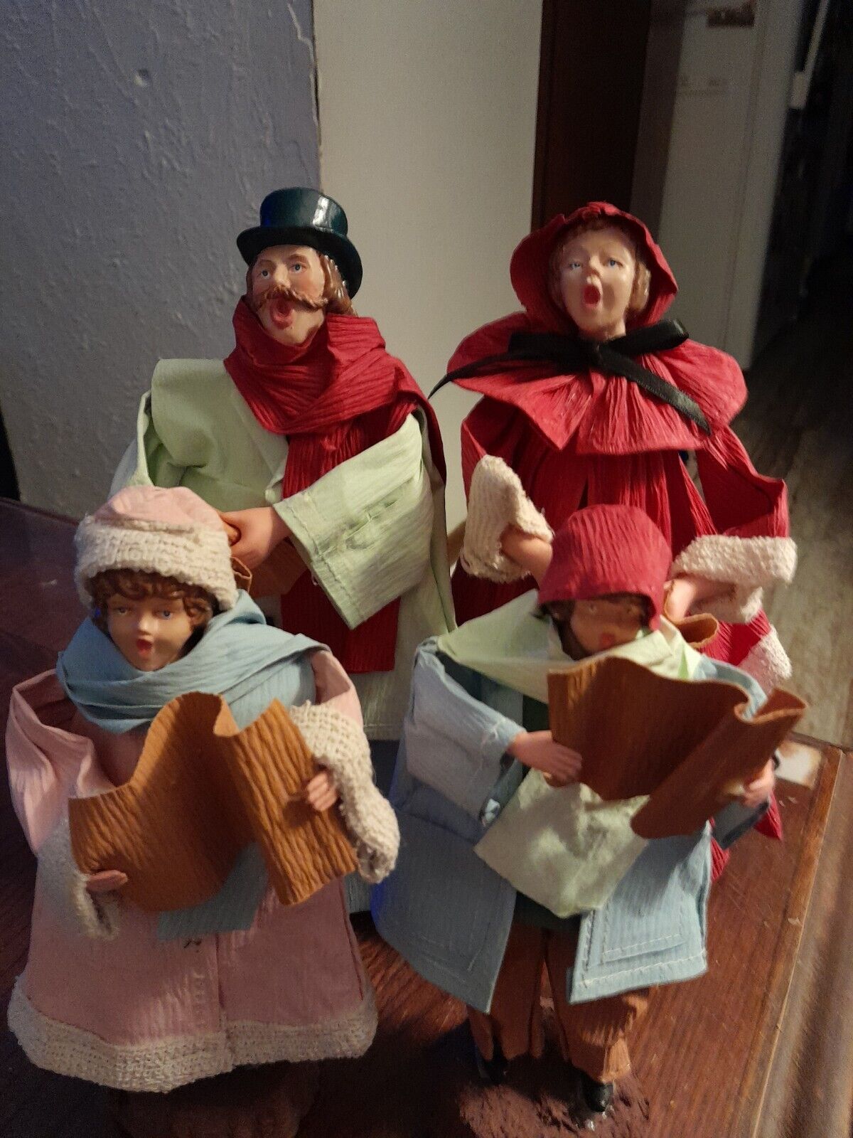 Vintage Davar Paper Mache Christmas Carolers Family Choir Display Figures Set 4
