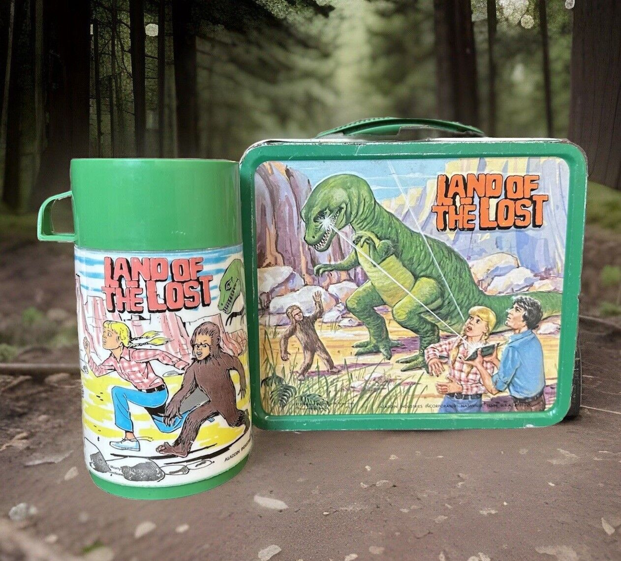 Vintage 1975 LAND OF THE LOST Metal Lunch Box W/Plastic Thermos Lunchbox Aladdin