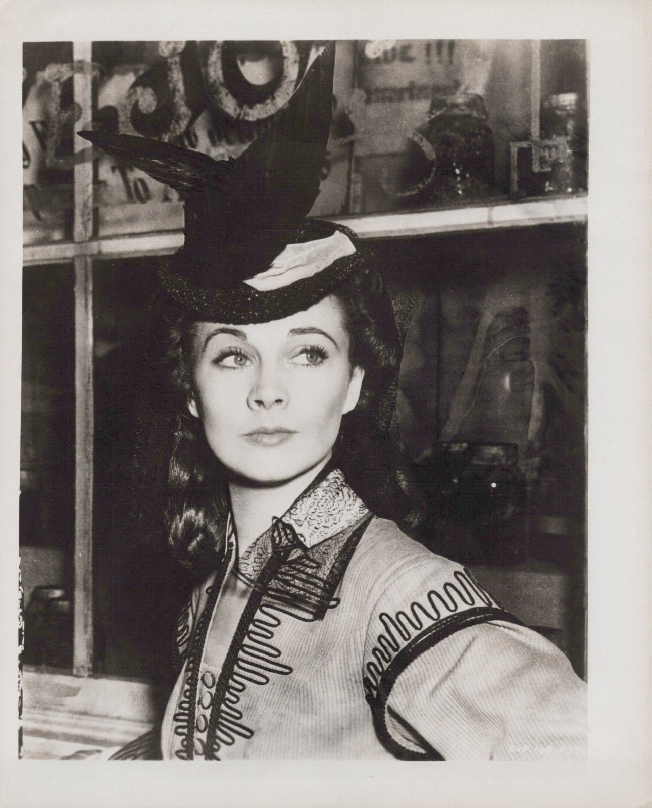 HOLLYWOOD BEAUTY Vivien Leigh BACKSTAGE STUNNING PORTRAIT 1950s ORIG Photo 424