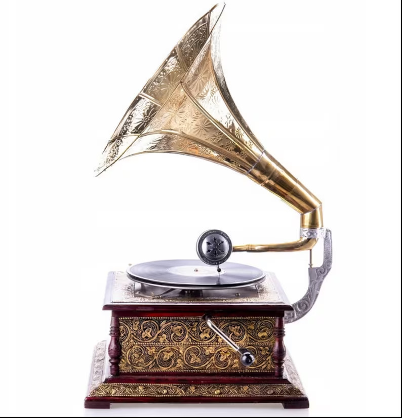 Solid HMV Gramophone Fully Functional working Fhonograpf, win-up record player
