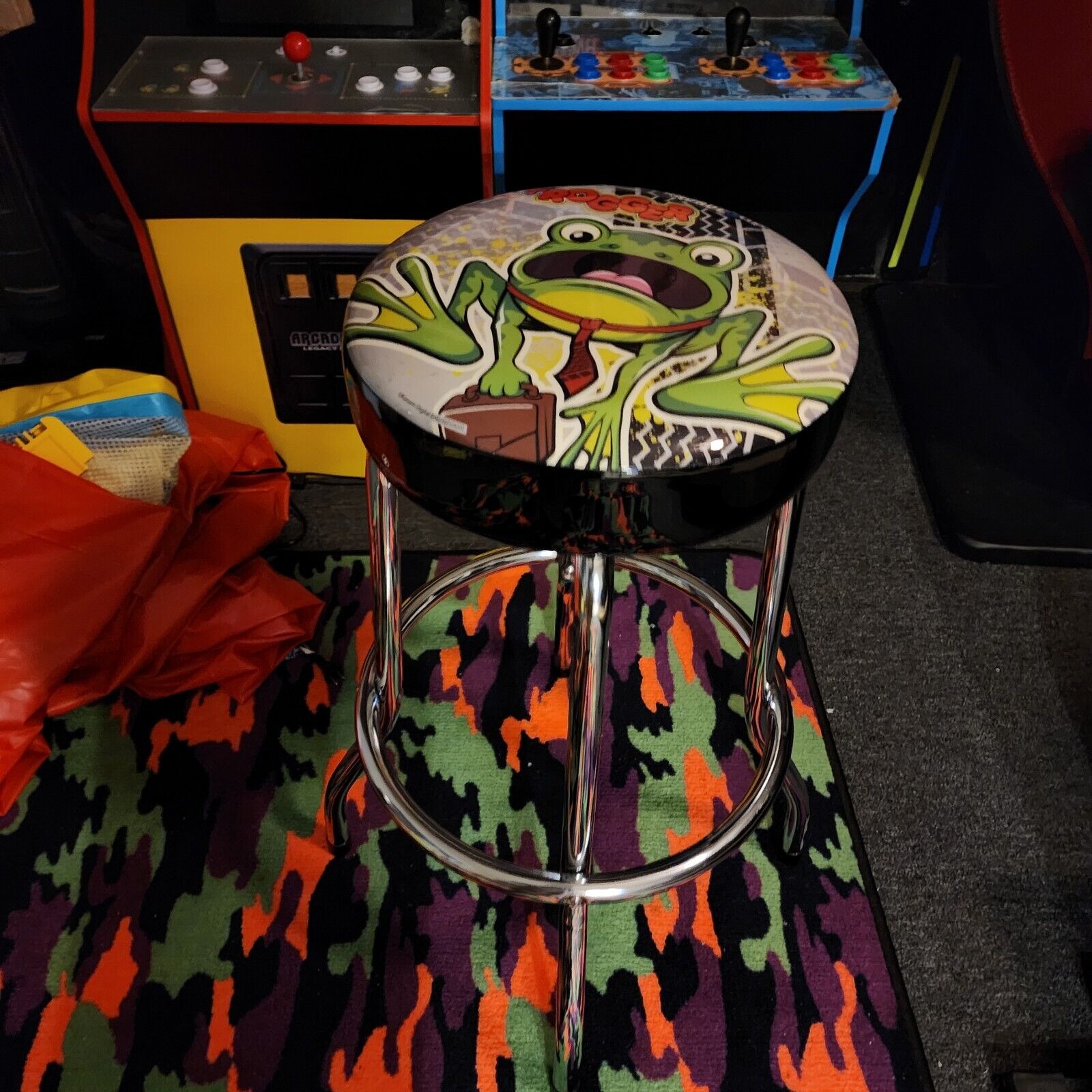 Frooger Arcade 1UP Stool
