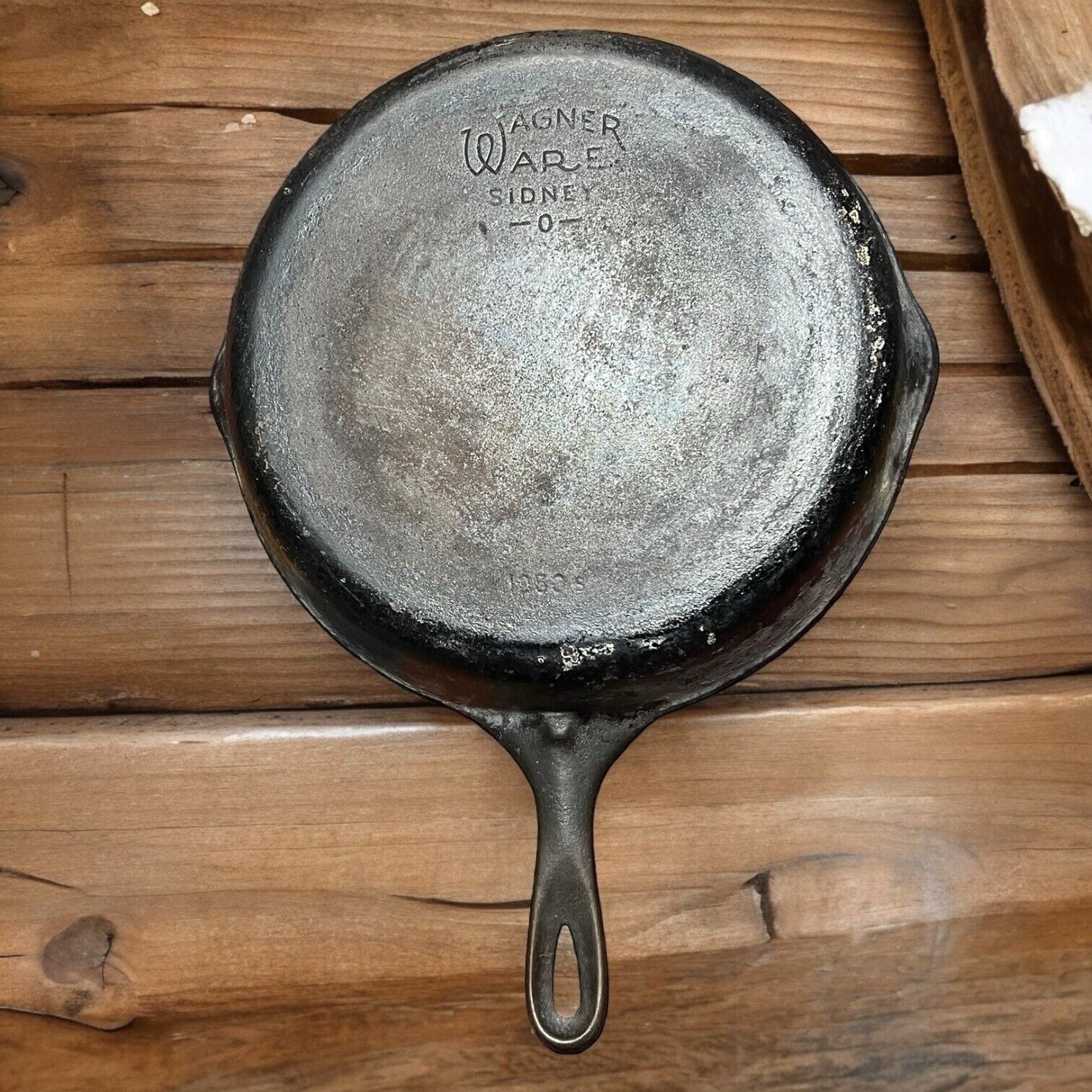 VINTAGE # 10 WAGNER WARE CAST IRON COOKING DOUBLE SPOUT SKILLET FRYING PAN 11.5”