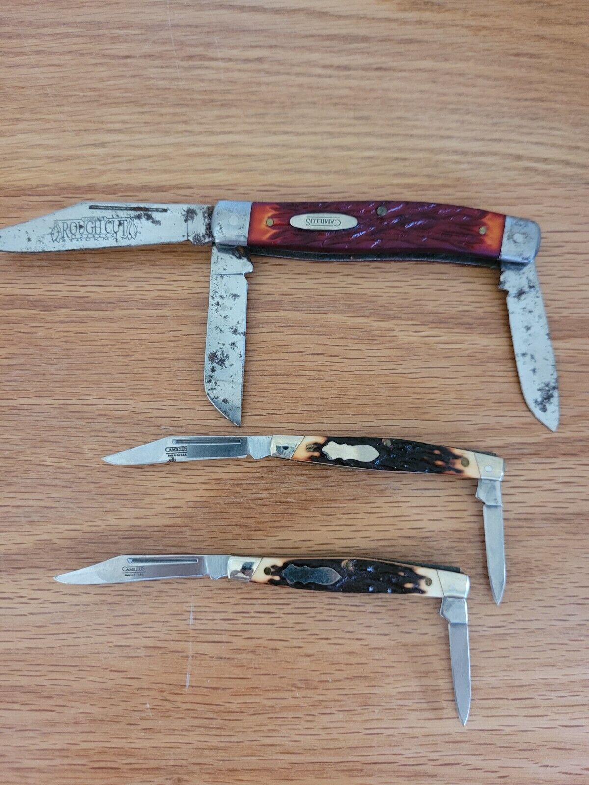 Lot of 3 vintage Camillus pocket knives, Rough Cut