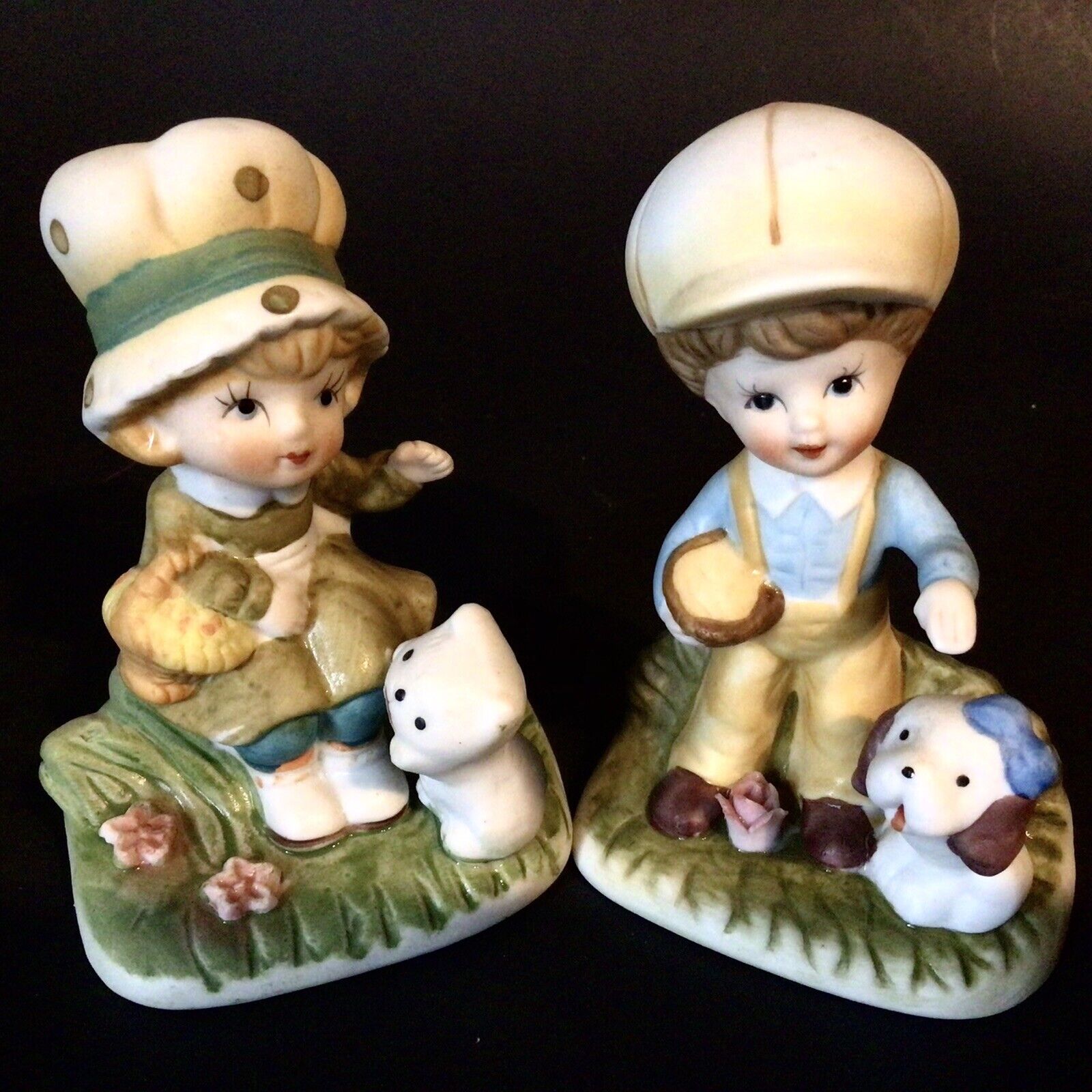 BOY AND GIRL FIGURINES WITH DOG AND CAT HOMCO VINTAGE