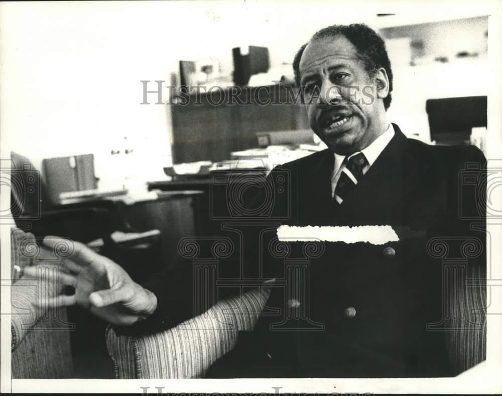 1981 Press Photo Dr. Wright Lassiter, Schenectady County Community College, NY