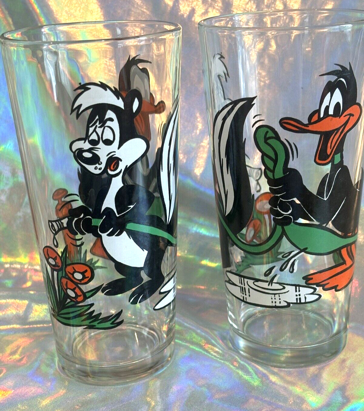 Vintage Pepsi Collector 1976 Looney Tunes Glasses Set 2 Daffy Duck Pepe Le Pew