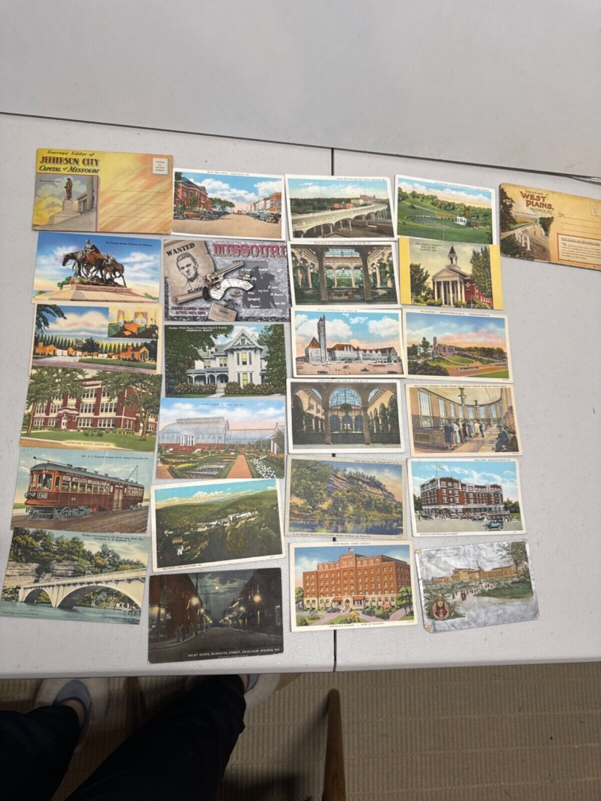 tg Missouri Postcards lot of 21 and 2 souvenir Booklets-Excelsior springs, St. L