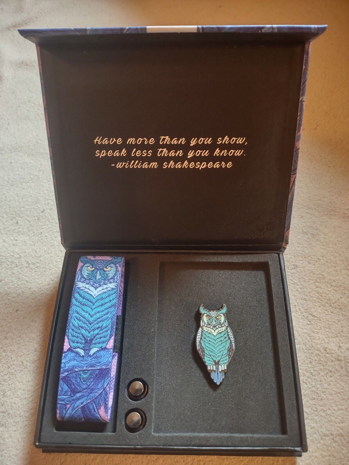Rare ZOX Pearl box Stay Wise 🦉 owl Shakespeare quote wristband great horned pin