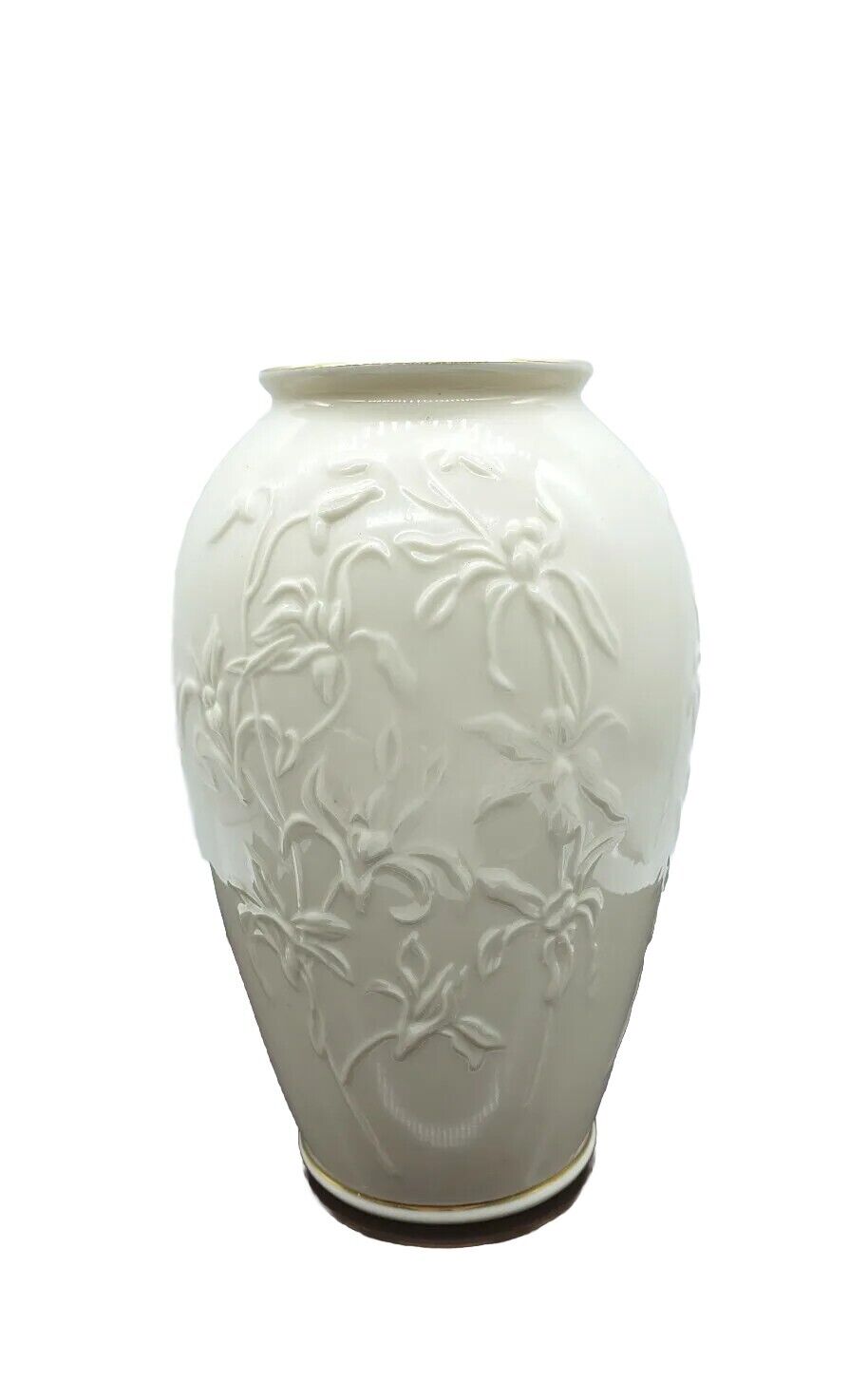 Lenox Masterpiece Vase 7 Inches Embossed Lillies Gold Trim