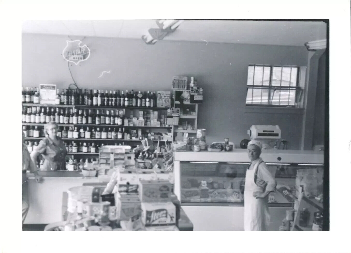 Vintage 1950 Photo Omaha Nebraska Mom & Pop Liquor Store m28