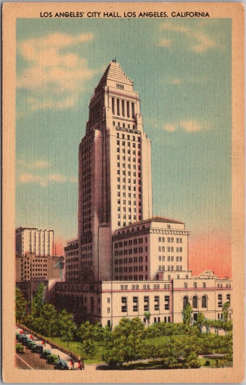 Vintage 1940s LOS ANGELES, California LINEN Postcard CITY HALL Building View