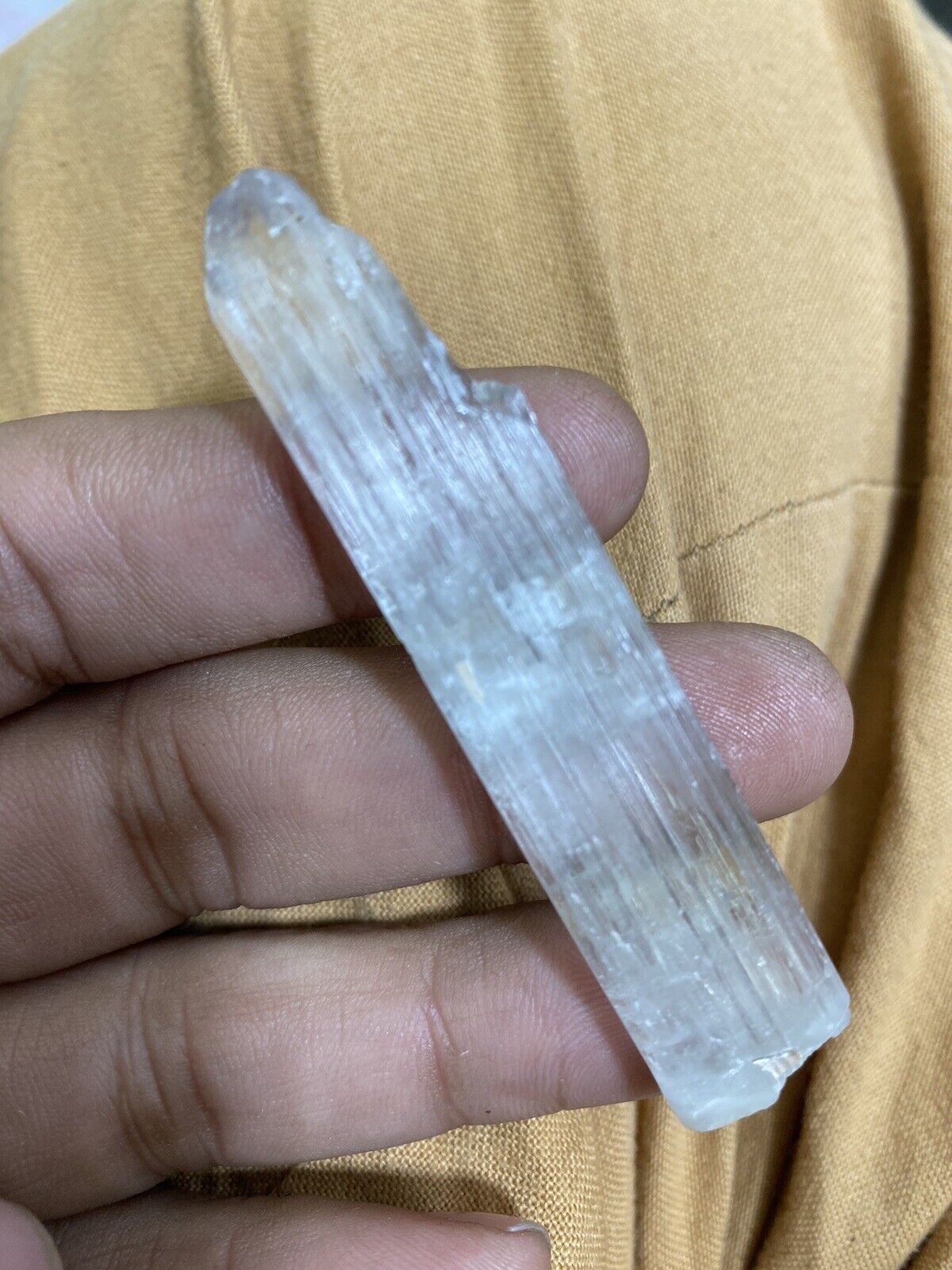 88 Crt Natural Kunzite Crystal From Afghanistan