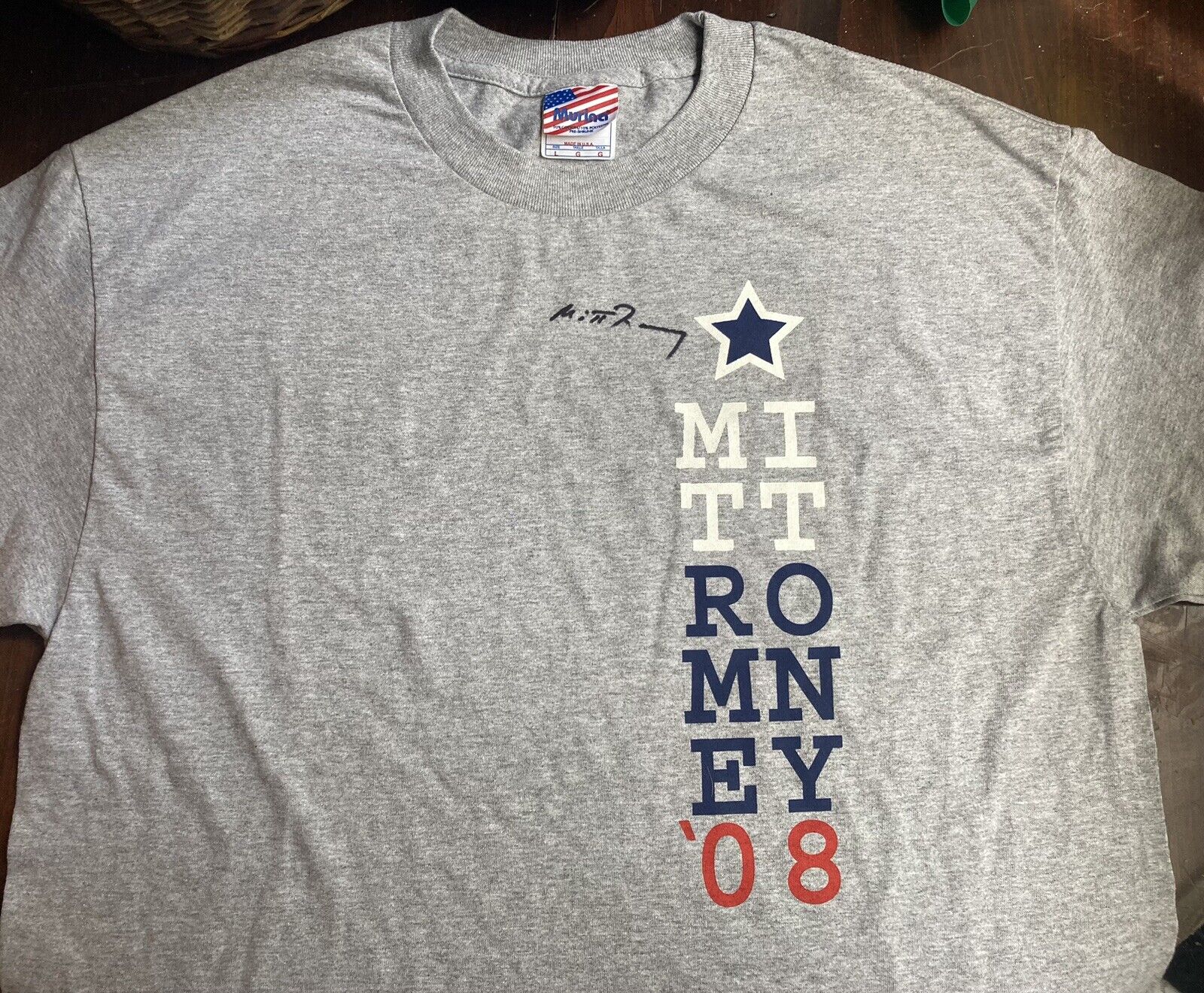 Mitt Romney Signed 2008 Short Sleeve Gray T-shirt( Never Worn)