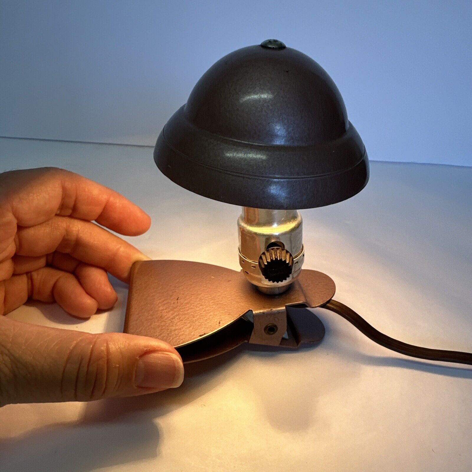 Metal Clip On Small Work Lamp Night Light Headboard Bed Reading VTG 5\
