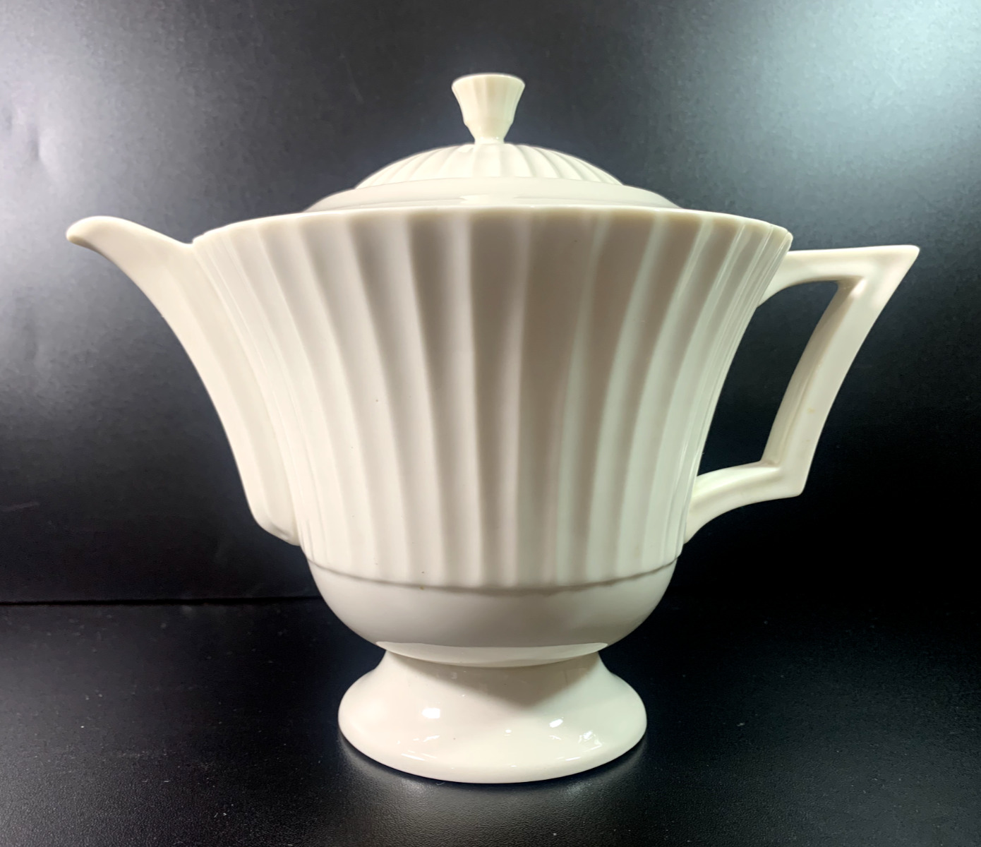 Lenox Temple Off White - 7 inch, 4-Cup Teapot, 1936-1978