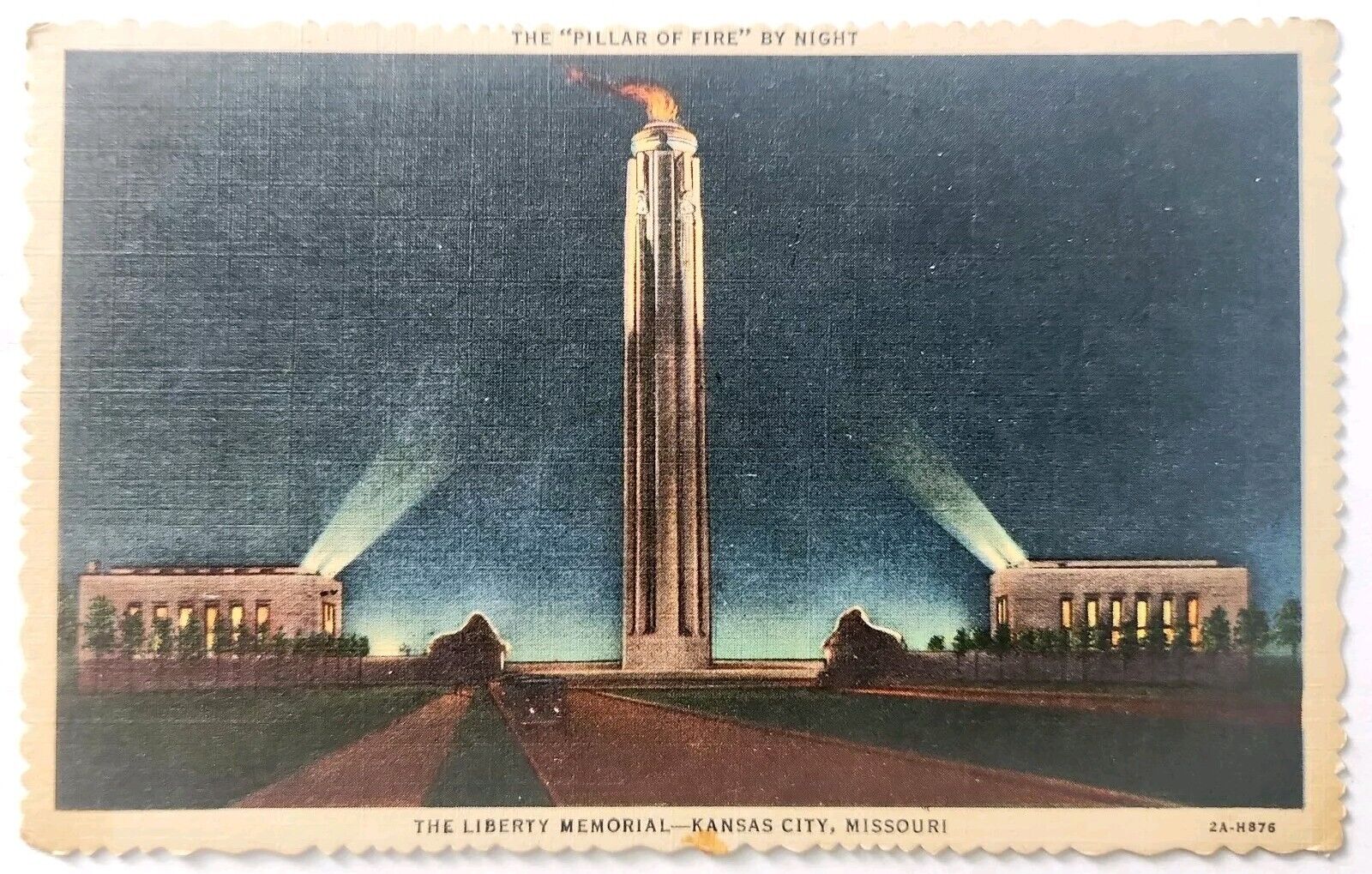 Postcard MI Kansas City Liberty Memorial At Night Linen UNP DB