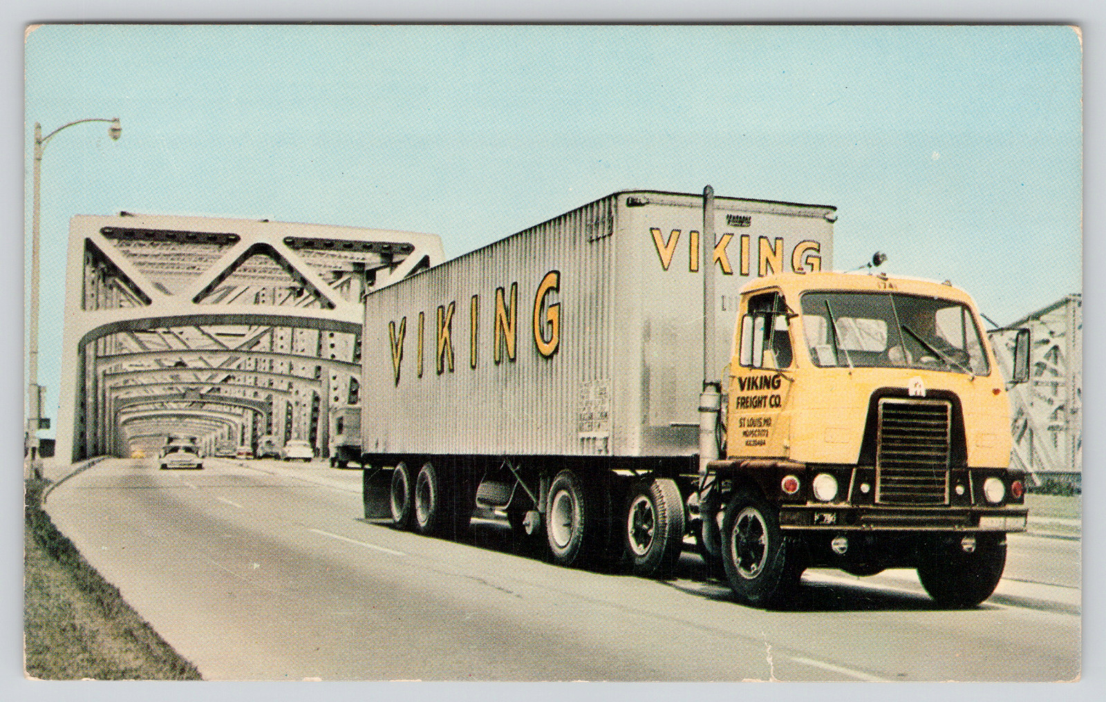 Postcard Memphis, Tennessee, Mississippi River Bridge, Viking Semi A427