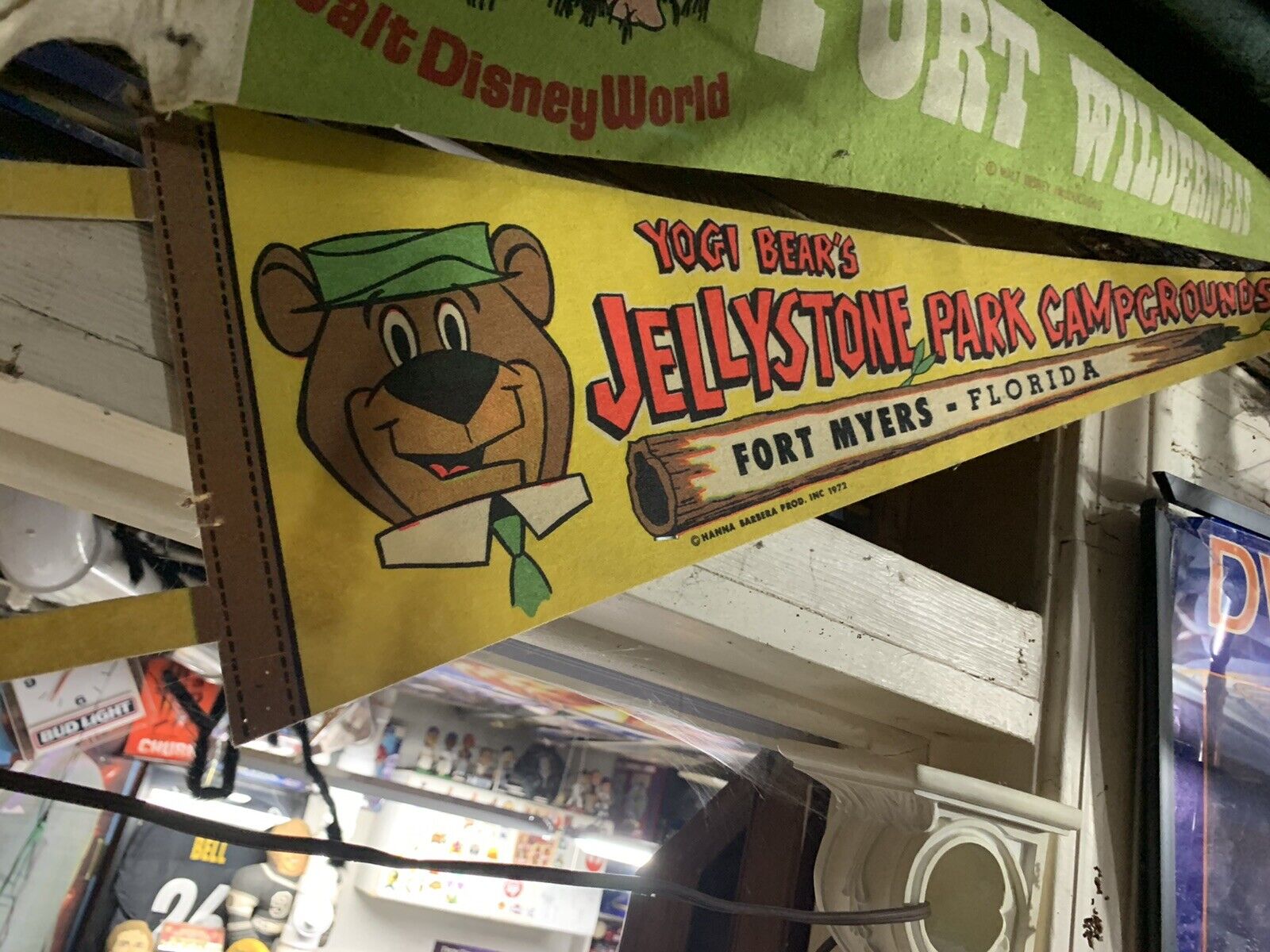 yogi bear’s jellystone national park pennant 🔥🔥🔥
