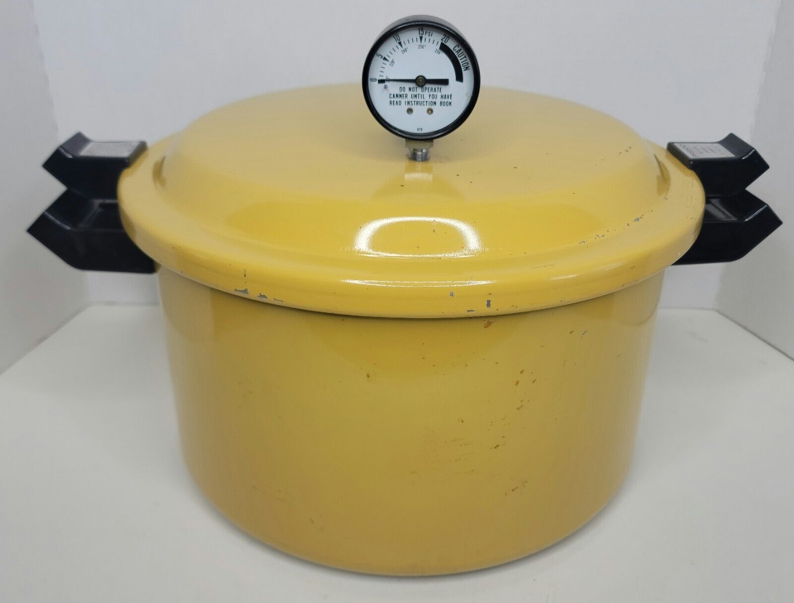 Vintage 70s Yellow 12 Qt Presto Pressure Cooker Canner MOD 01/CAA 12H 409A