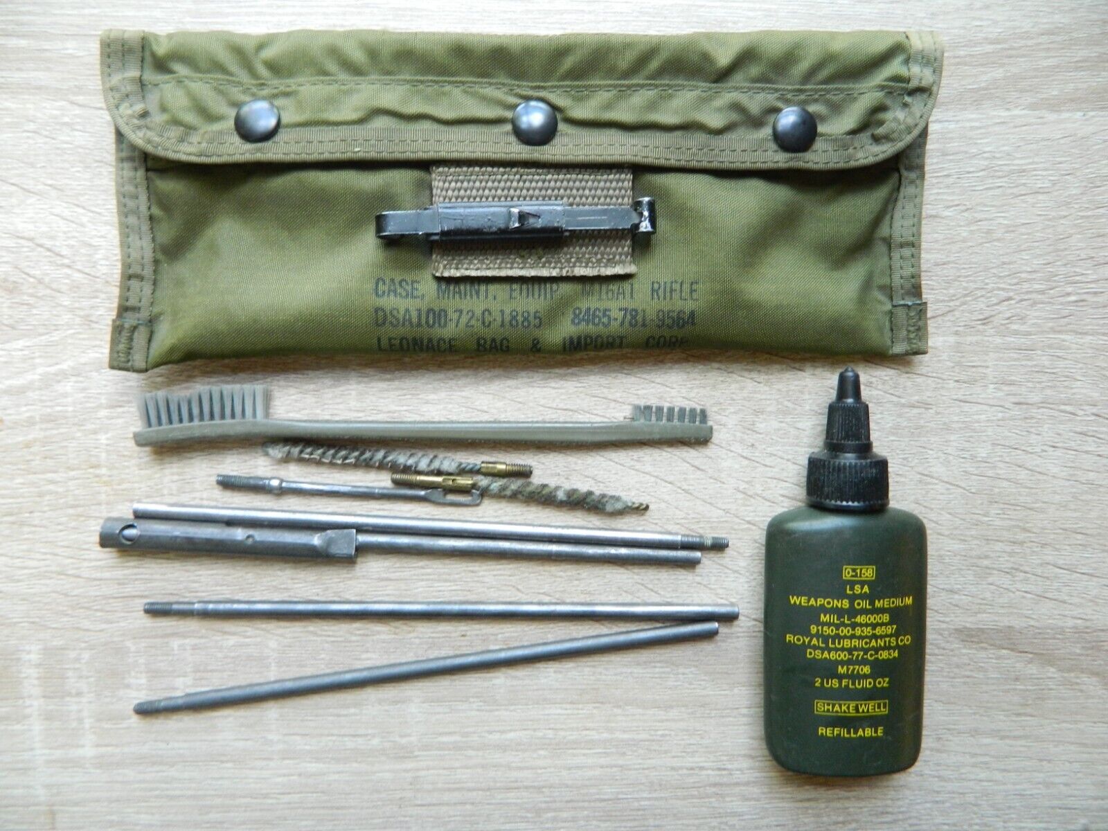 Vintage 1972 M16A1 Military Rifle Equipment Maintenance Case with cleaning tools