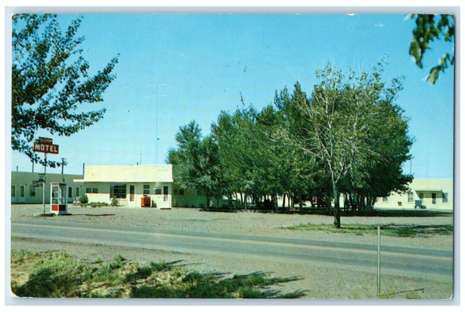 1967 It\'s Tops Glendive Fred Jenie Buick Hilltop Motel Montana Vintage Postcard
