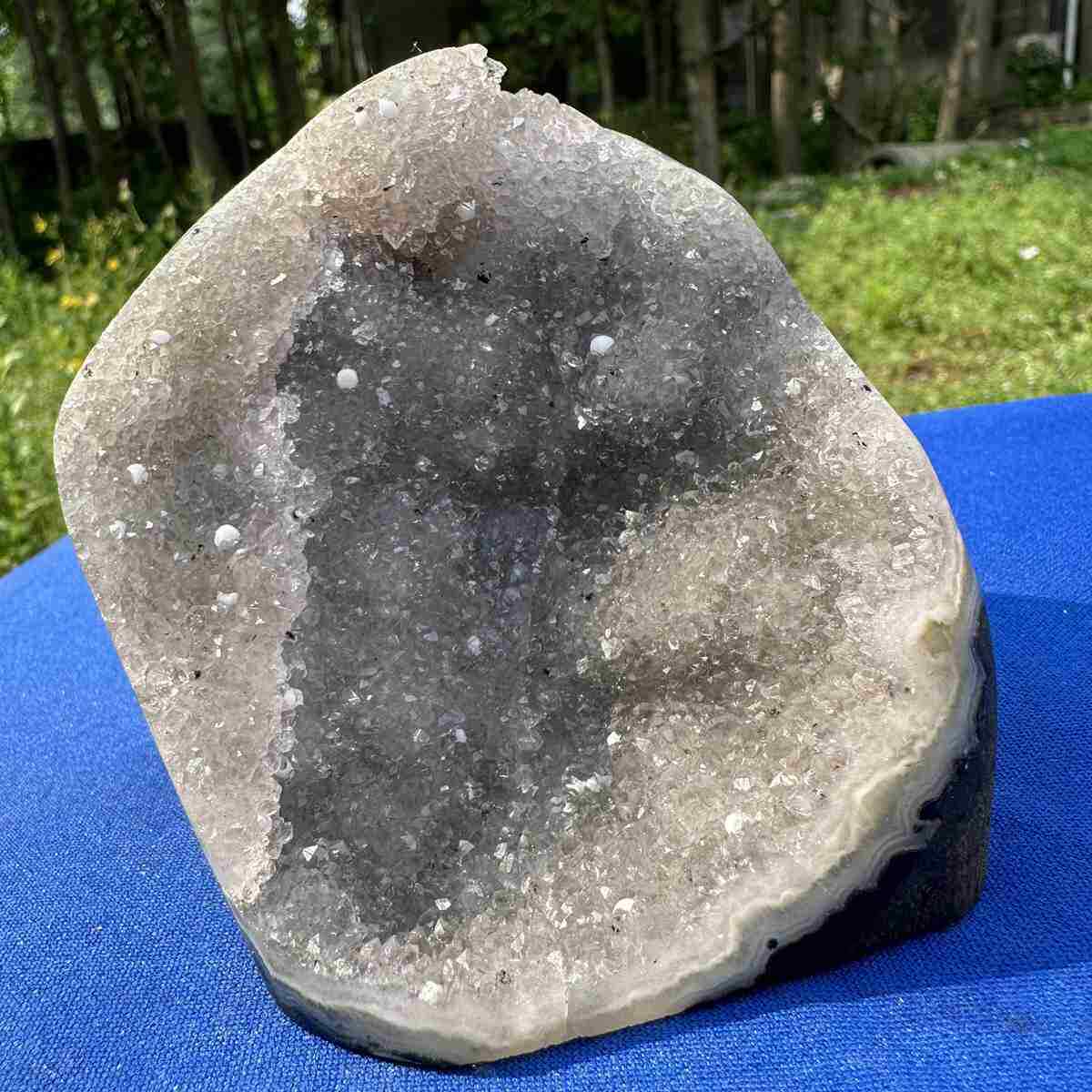 635g Natural Amethyst Geode Mineral Specimen Crystal Quartz Energy healing Decor
