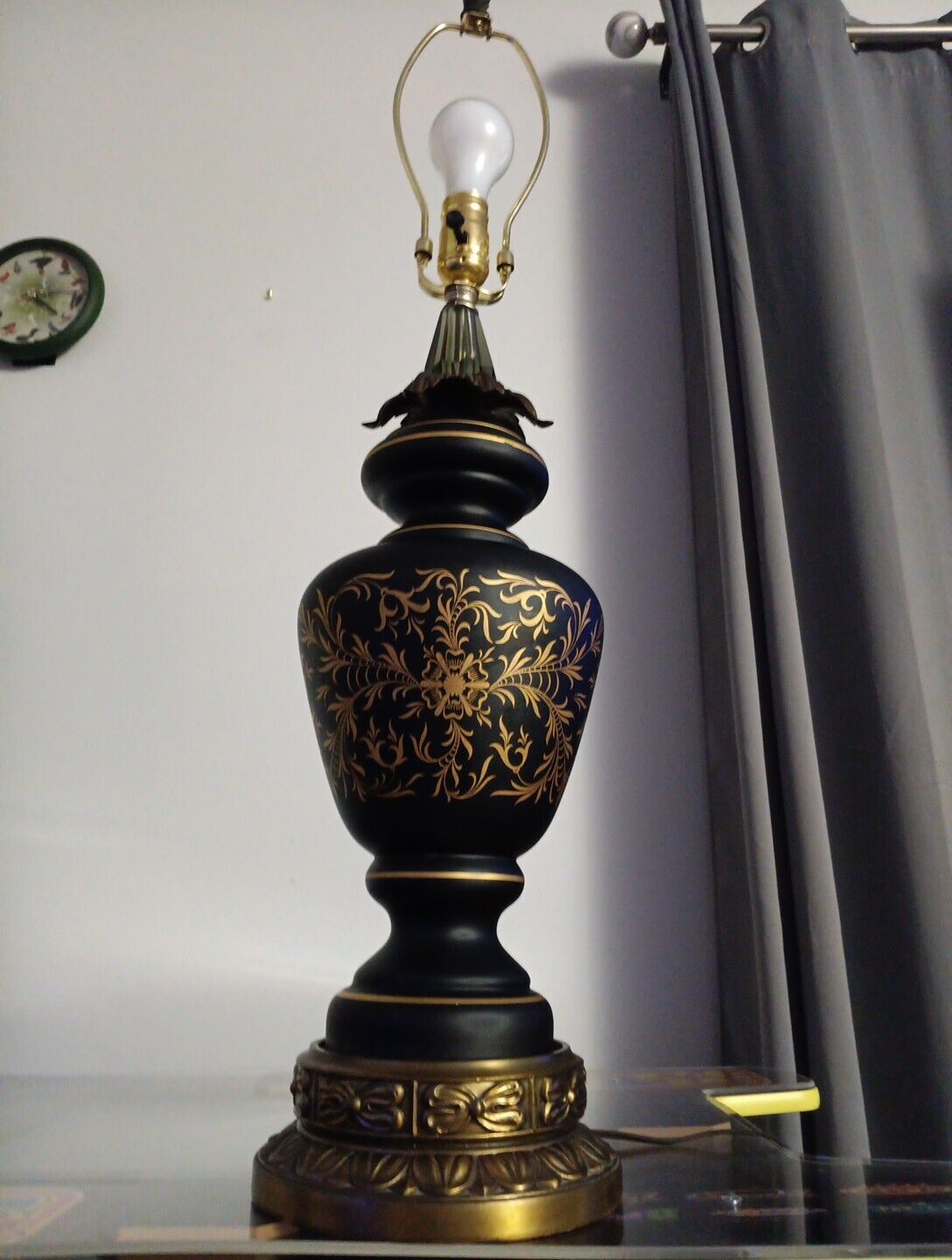Vintage Black Metal Table Lamp With Gold Accents. 33\