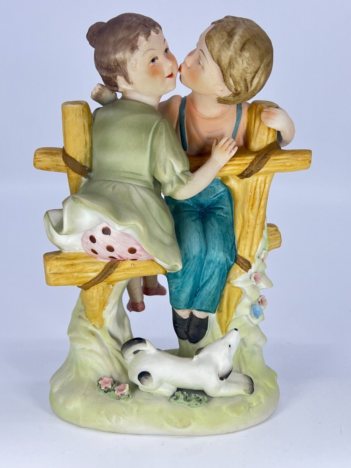 Sweet Vintage Norleans Japan Figurine boy & girl kiss on cheek First Love Kids