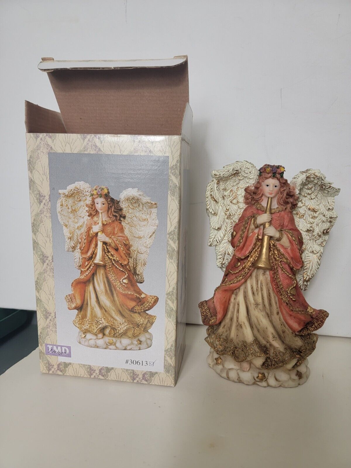 Vintage 2000 TMD Designs Angel Figurine Playing The Flute 8.5\