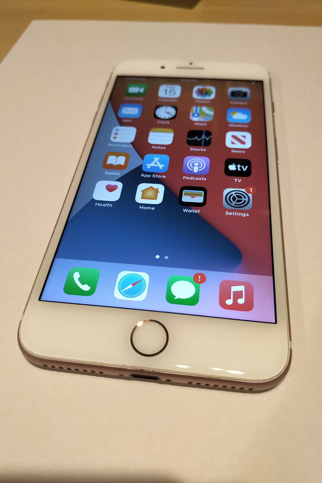 Apple iPhone 7 PLUS 128gb (Rose Gold) Factory Unlocked
