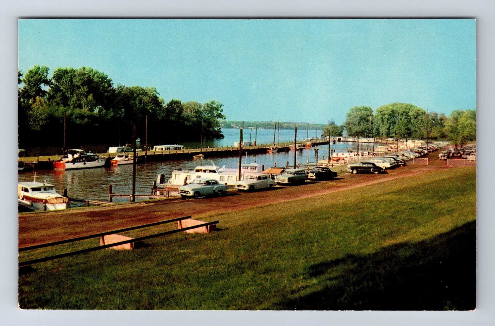 Louisville KY-Kentucky, Ohio River, Municipal Boat Harbor, Vintage Postcard