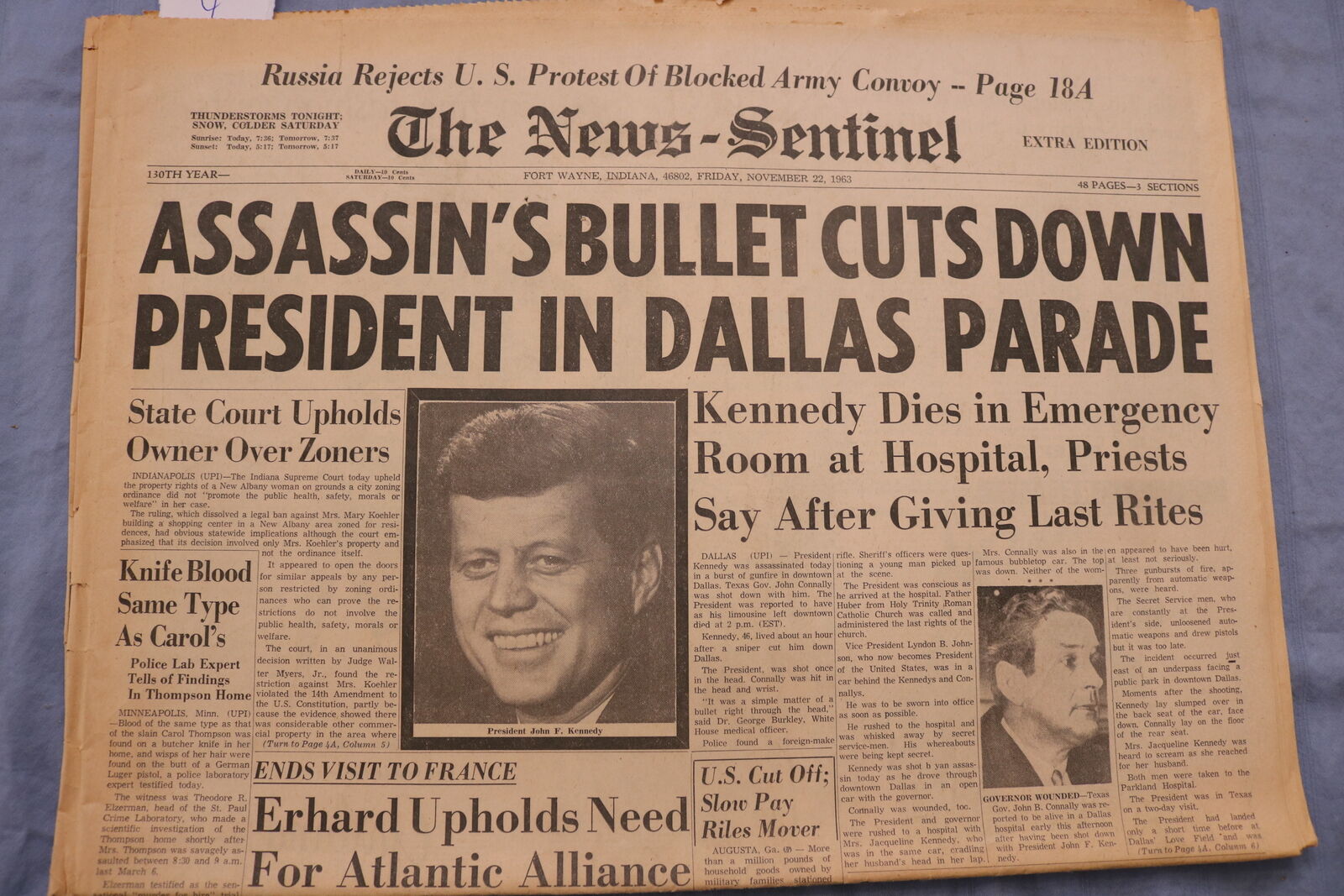 1963 NOV 22 THE NEWS-SENTINEL - ASSASSIN'S BULLET CUTS DOWN PRESIDENT- NP 8547
