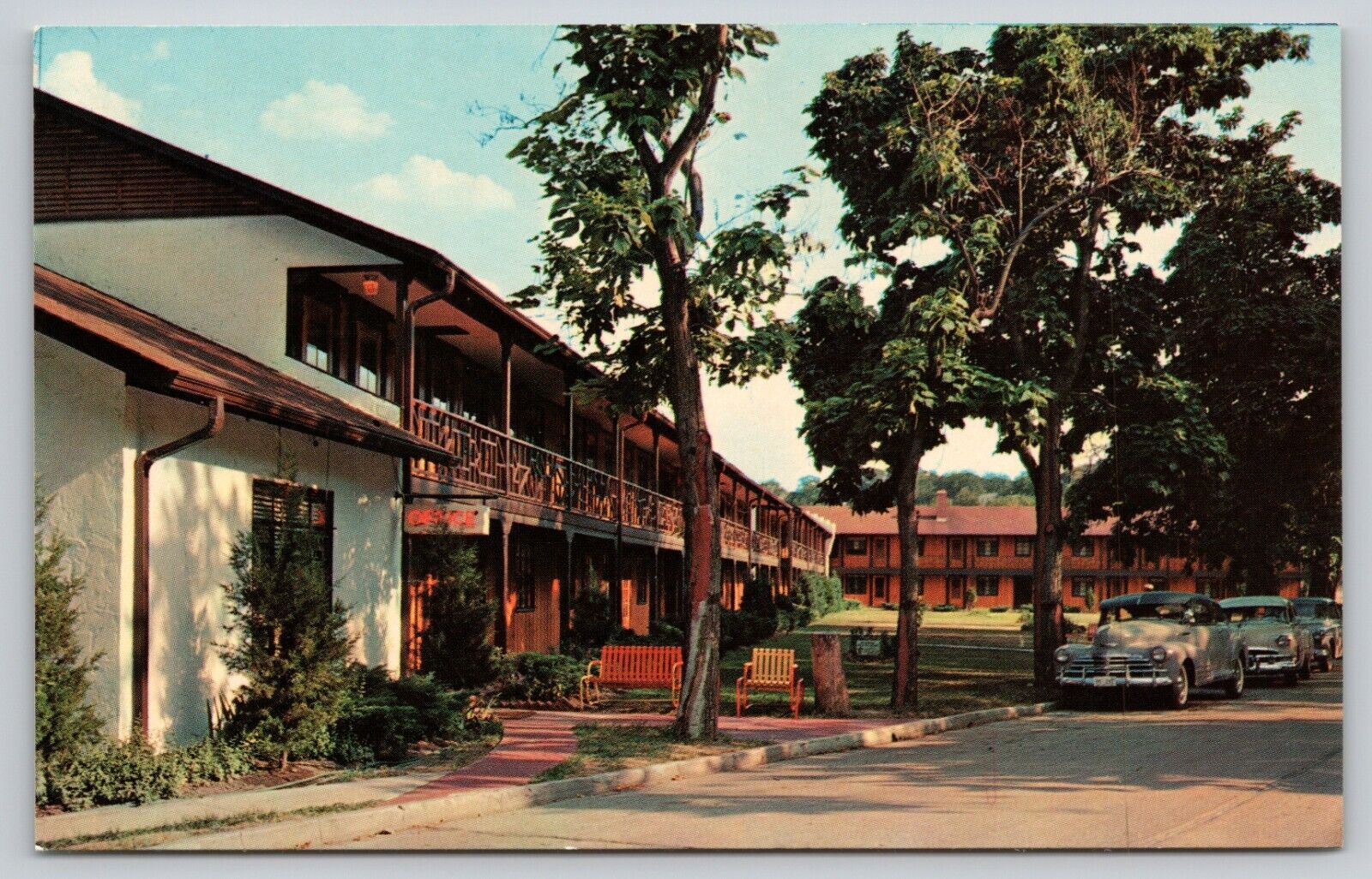 Postcard MS Excelsior Springs The Monterey Motel Classic Cars UNP A34