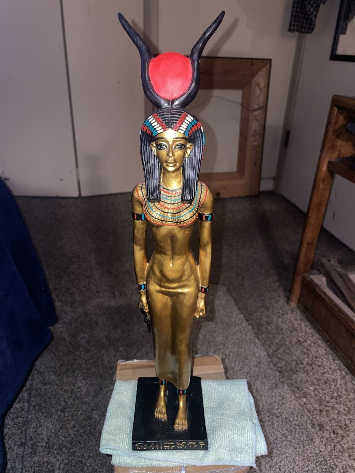 Exotic Egyptian Goddess Isis Statue 16 3/4