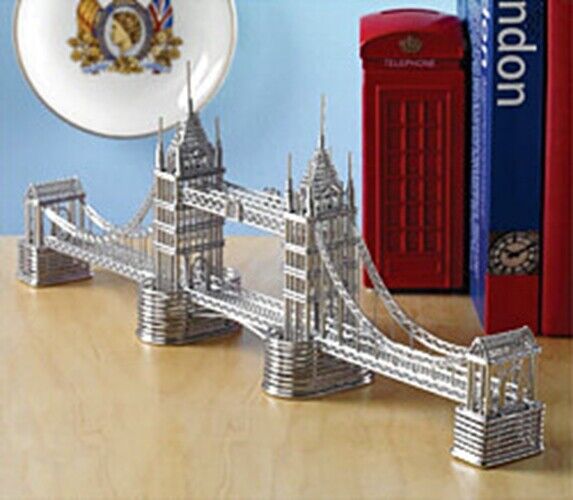 London's Tower Bridge Wire Model