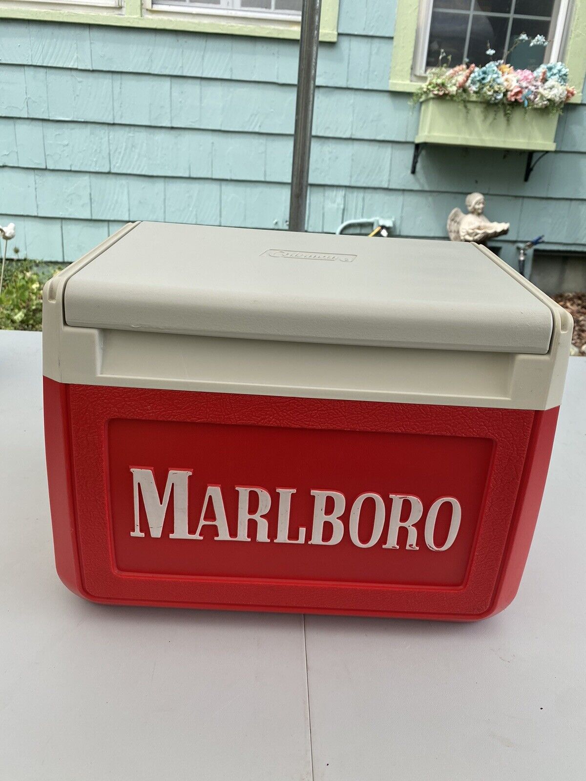 Vintage COLEMAN Brand Red & White Marlboro Cooler 5210 w/ Drink Holder On Top