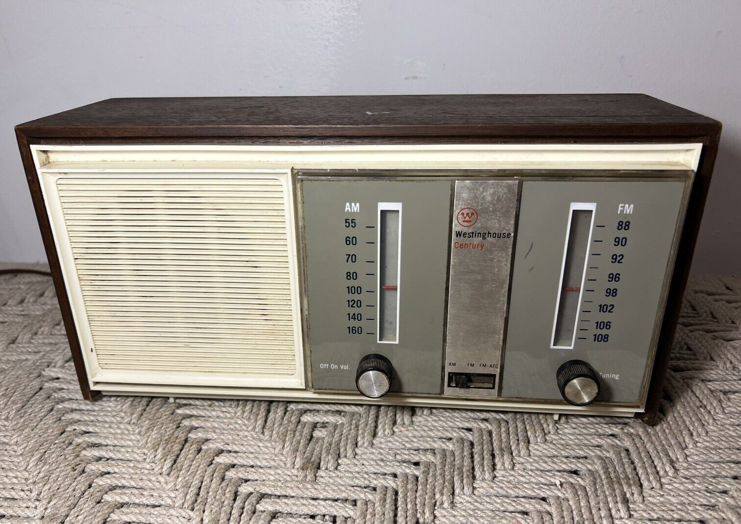 🍊Vintage 1960s Westinghouse Century AM/FM Tube Radio | Model CR545 UNTESTED