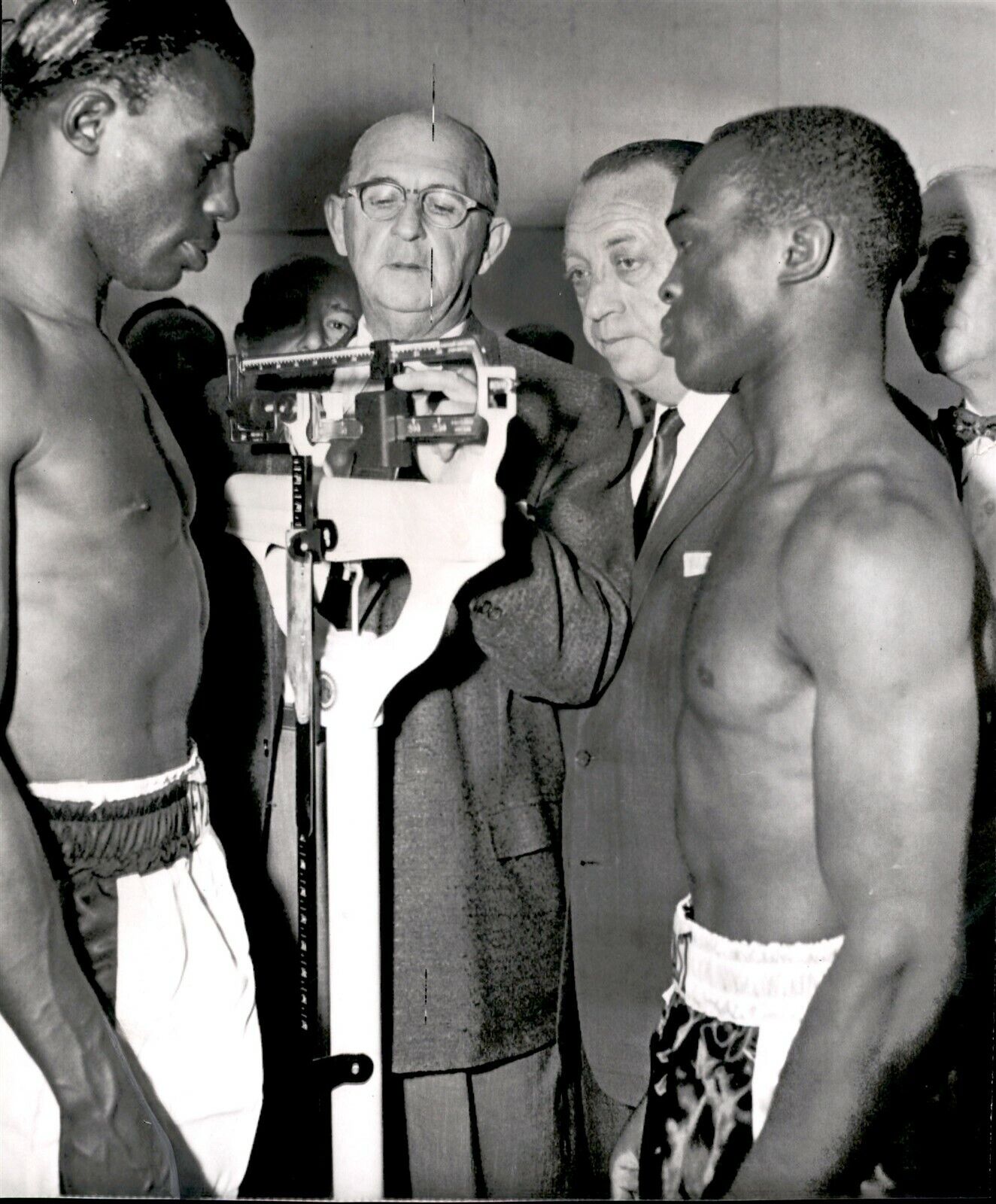 LG901 1957 AP Wire Photo JOE BROWN v BUD SMITH World Lightweight Boxing Title