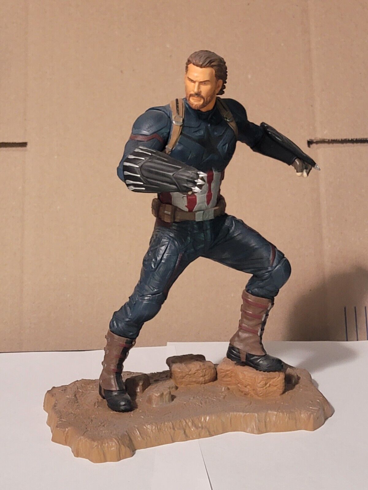 Diamon Select Toys Captain America Steve Rogers Marvel Infinity War PVC Statue