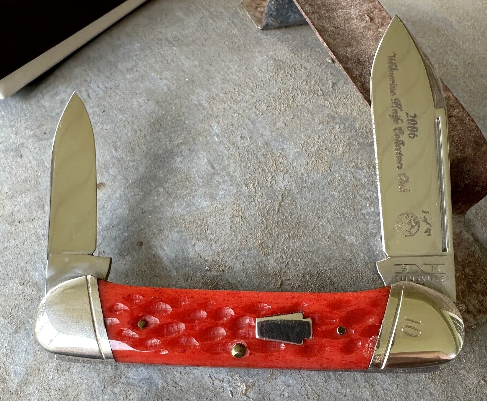 Schatt & Morgan Red Bone Canoe Knife 1 of 50 NIB Queen Cutlery Titusville 2006